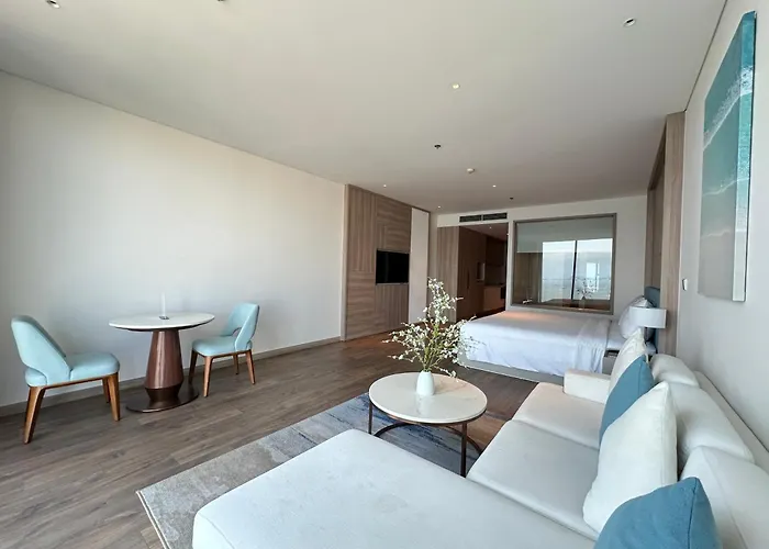 Lumi Alacate * Ha Long